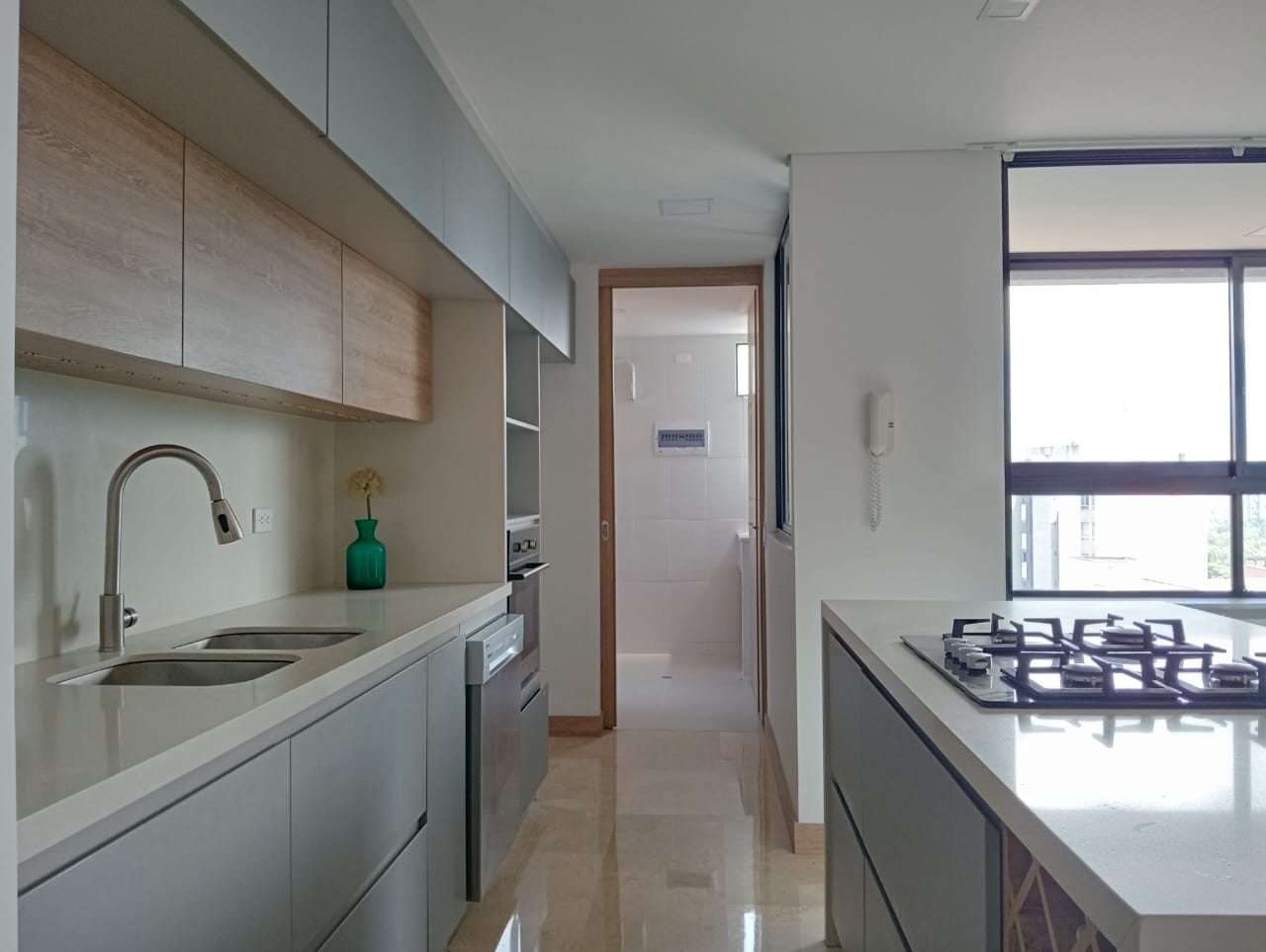 Apartamento en arriendo en Laureles, Medellín · foto 7 de 20