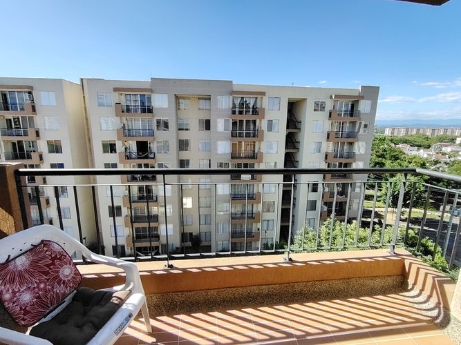Apartamento de 2 alcobas en venta en Las Palmas, Ricaurte, 55 m² · foto 2 de 24