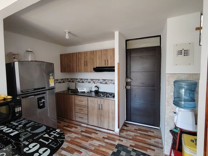 Apartamento de 2 alcobas en venta en Las Palmas, Ricaurte, 55 m² · foto 13 de 24