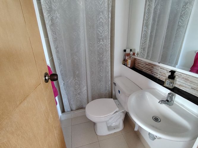 Apartamento de 2 alcobas en venta en Las Palmas, Ricaurte, 55 m² · foto 14 de 24
