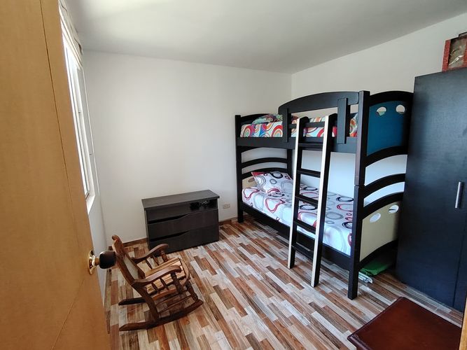 Apartamento de 2 alcobas en venta en Las Palmas, Ricaurte, 55 m² · foto 21 de 24
