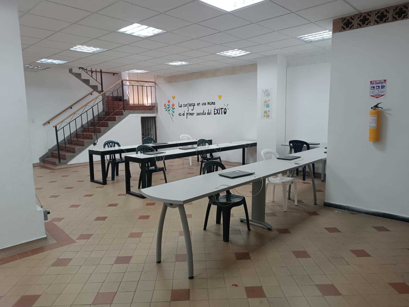 Edificio en  Arriendo en La candelaria, Medellín - Miniatura 4