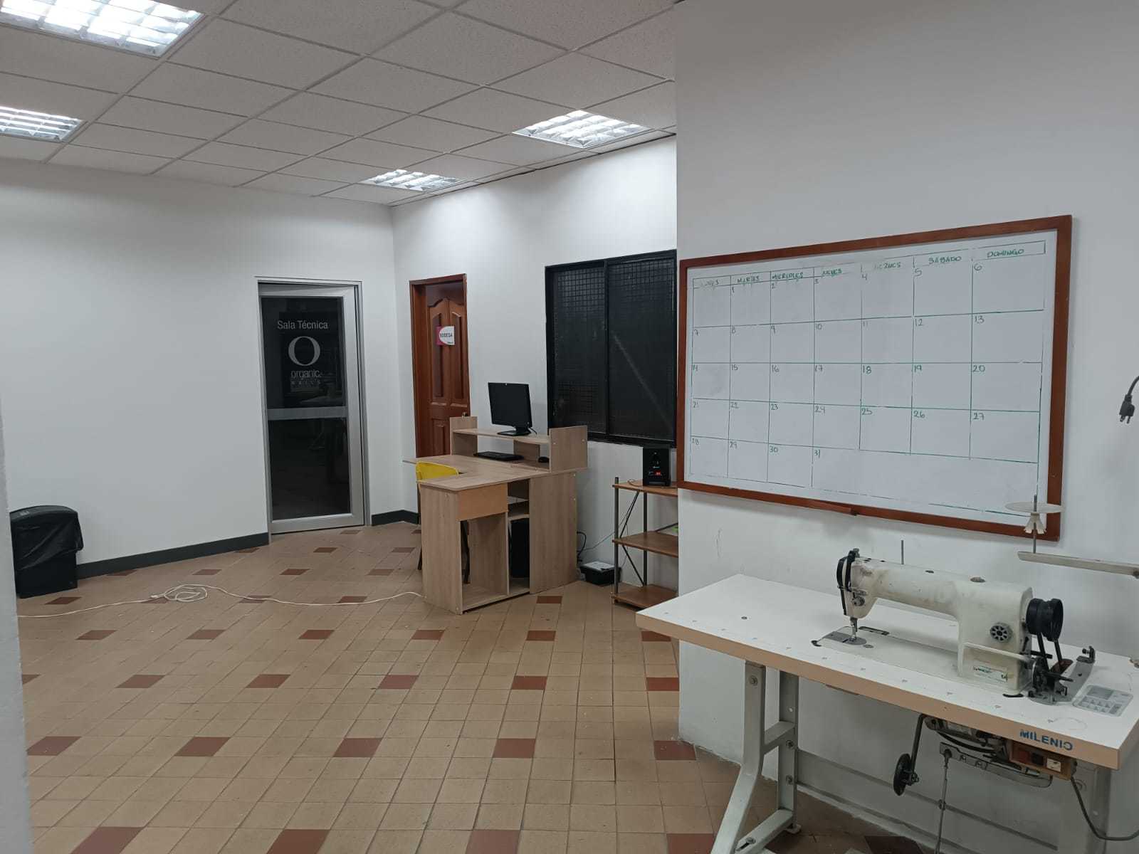 Edificio en  Arriendo en La candelaria, Medellín - Miniatura 14