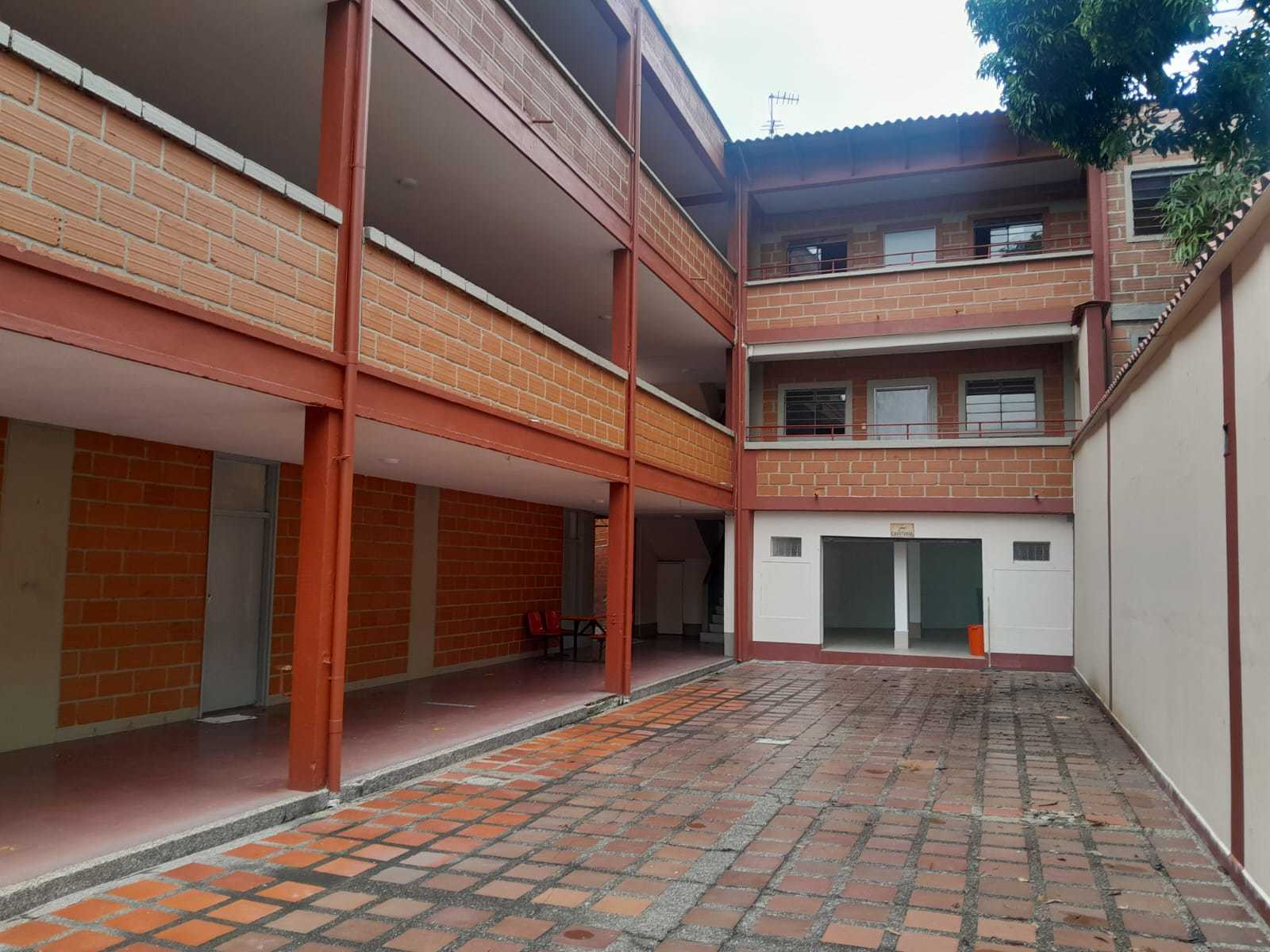 Edificio en  Arriendo en Buenos aires, Medellín - Miniatura 2