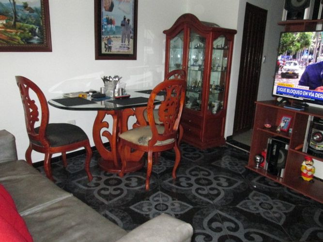 Casa de 8 alcobas en venta en Pio Xii, Bogotá, 218 m² · foto 9 de 20