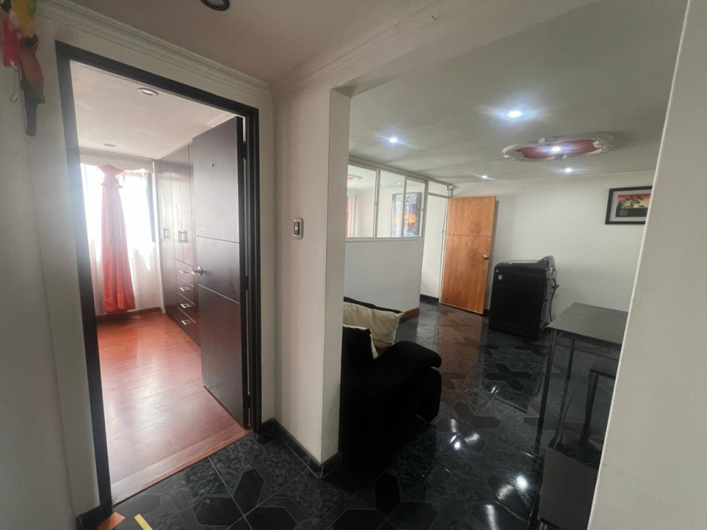 Apartamento en venta en Las Nieves, Bogotá · foto 4 de 8