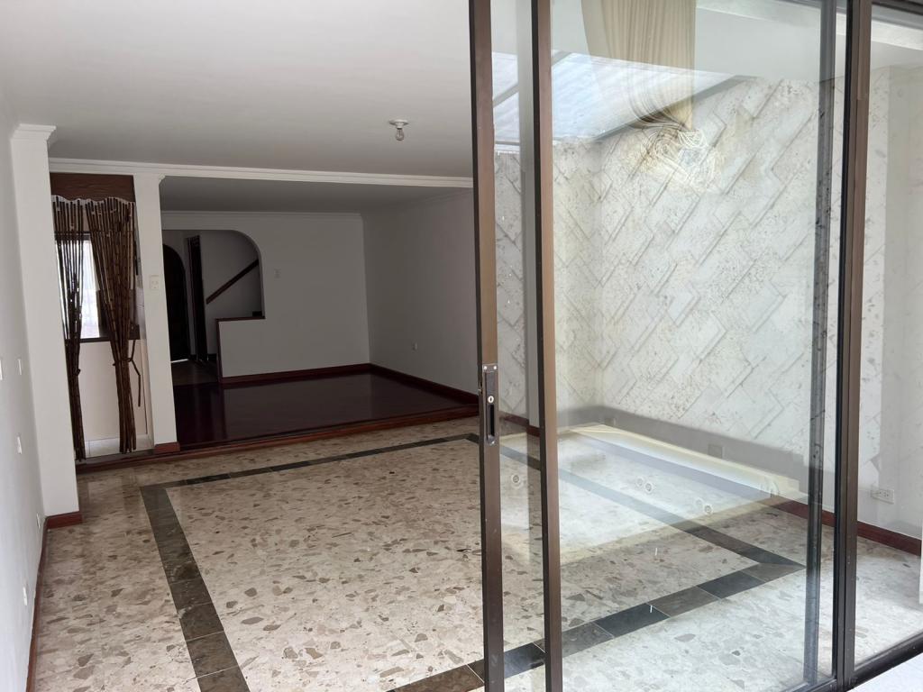 Casa en venta en Cedritos, Bogotá · foto 7 de 23