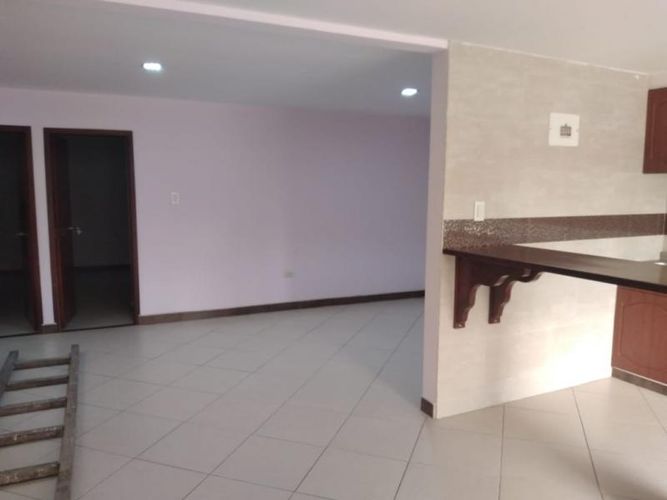 Casa de 7 alcobas en venta en Primavera Occidental - Puente Aranda, Bogotá, 224 m² · foto 7 de 24