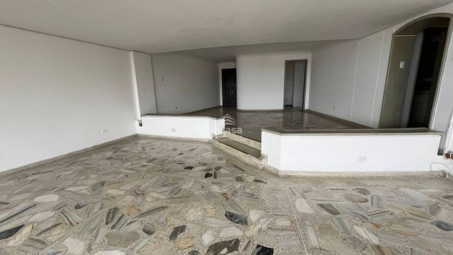 Apartamento de 3 alcobas en venta en Santa Monica, Cali, 177 m² · foto 4 de 24
