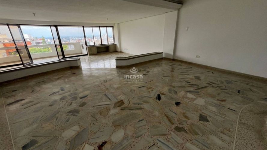 Apartamento de 3 alcobas en venta en Santa Monica, Cali, 177 m² · foto 5 de 24