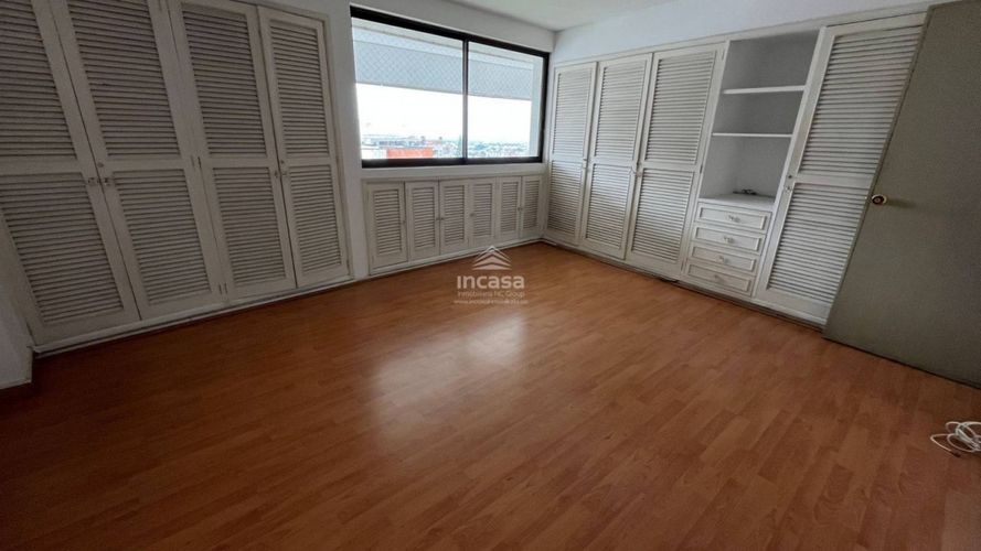 Apartamento de 3 alcobas en venta en Santa Monica, Cali, 177 m² · foto 6 de 24