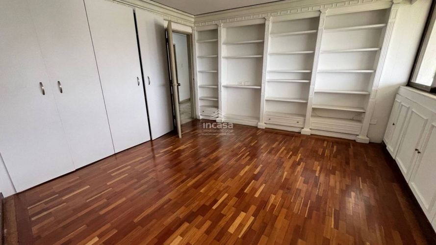 Apartamento de 3 alcobas en venta en Santa Monica, Cali, 177 m² · foto 10 de 24