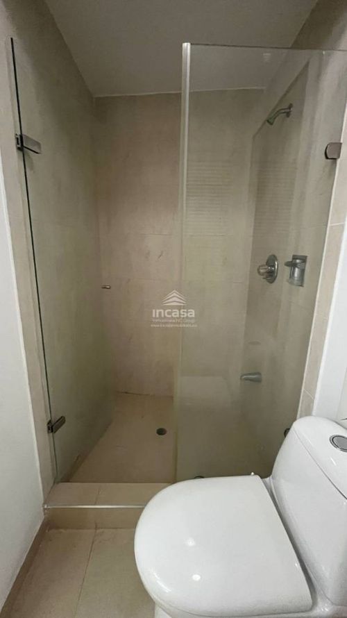 Apartamento de 3 alcobas en venta en Santa Monica, Cali, 177 m² · foto 13 de 24