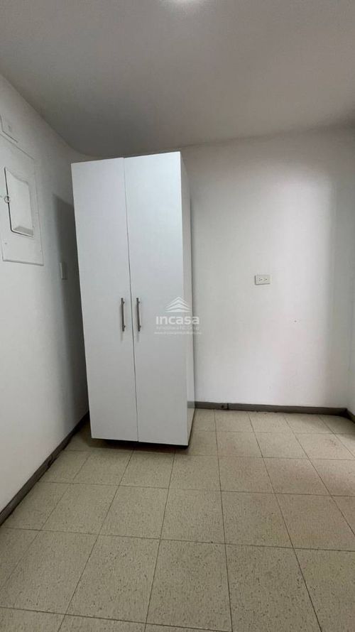 Apartamento de 3 alcobas en venta en Santa Monica, Cali, 177 m² · foto 18 de 24