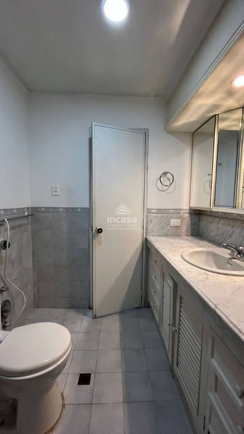 Apartamento de 3 alcobas en venta en Santa Monica, Cali, 177 m² · foto 21 de 24