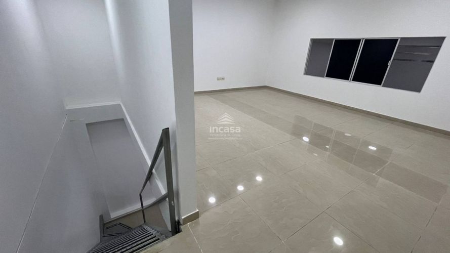 Local en arriendo en Nueva Tequendama, Cali, 70 m² · foto 2 de 3
