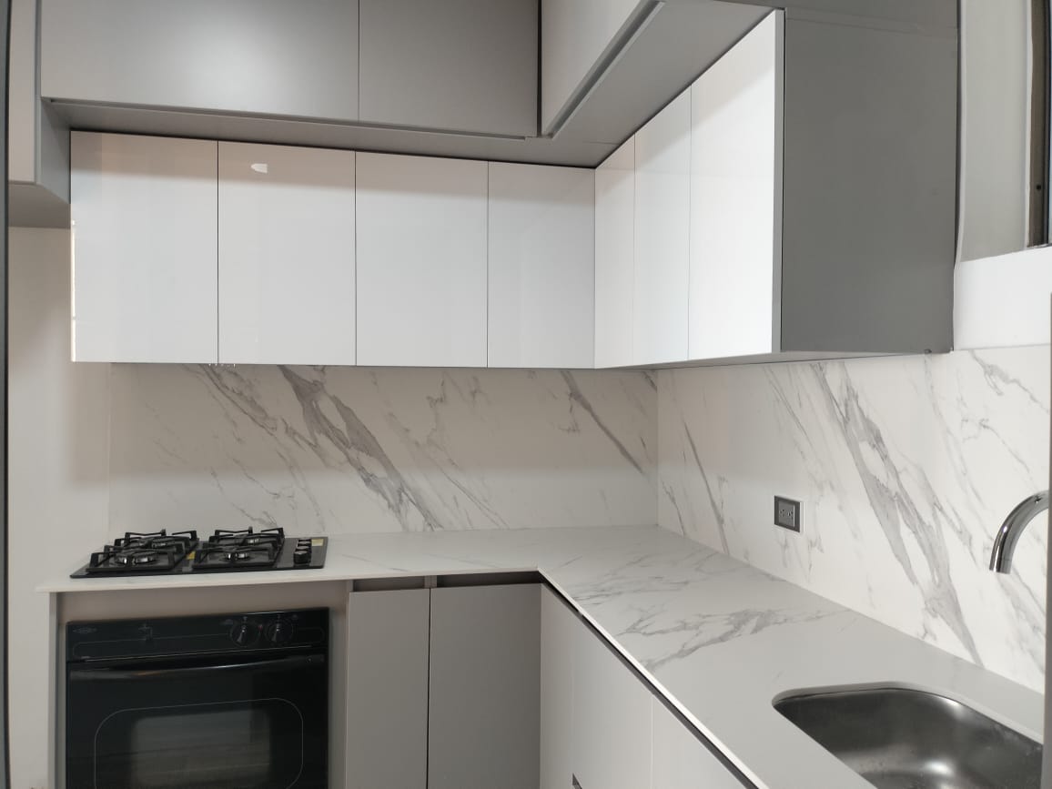 Apartamento en venta en El Poblado, Medellín · foto 4 de 14