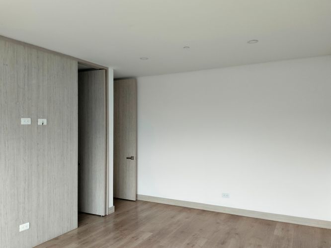 Apartamento de 3 alcobas en arriendo en El Poblado, Medellín, 138 m² · foto 9 de 19