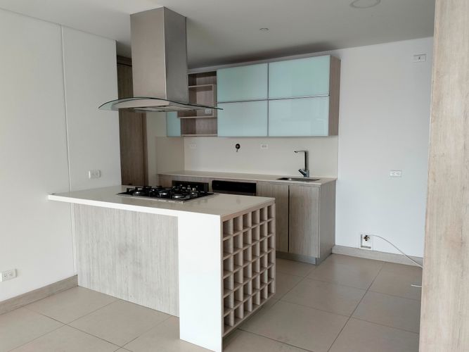 Apartamento de 3 alcobas en arriendo en El Poblado, Medellín, 138 m² · foto 14 de 19