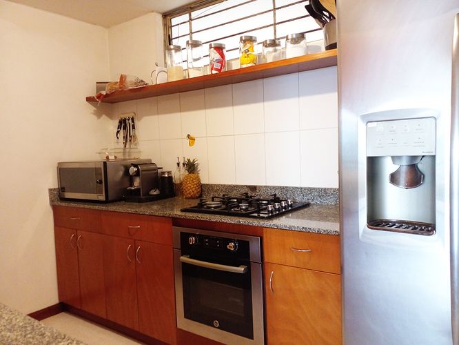 Apartamento de 2 alcobas en venta en El Poblado, Medellín, 149 m² · foto 8 de 18