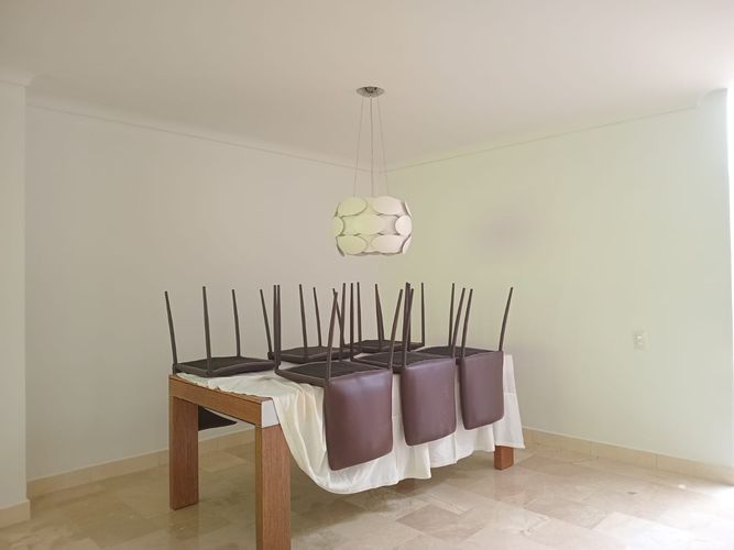 Casa de 4 alcobas en venta en El Poblado, Medellín, 244 m² · foto 4 de 18
