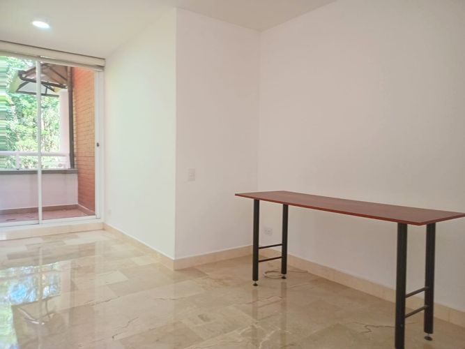 Casa de 4 alcobas en venta en El Poblado, Medellín, 244 m² · foto 9 de 18