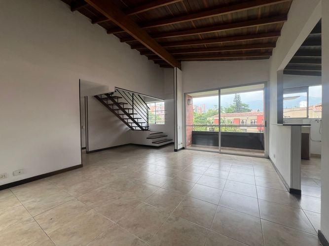Apartamento de 3 alcobas en arriendo en Cumbres, Envigado, 90 m² · foto 2 de 19
