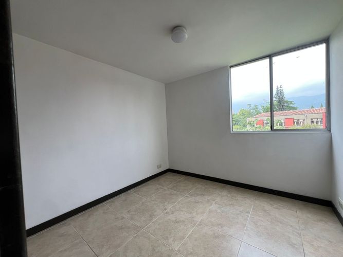 Apartamento de 3 alcobas en arriendo en Cumbres, Envigado, 90 m² · foto 9 de 19