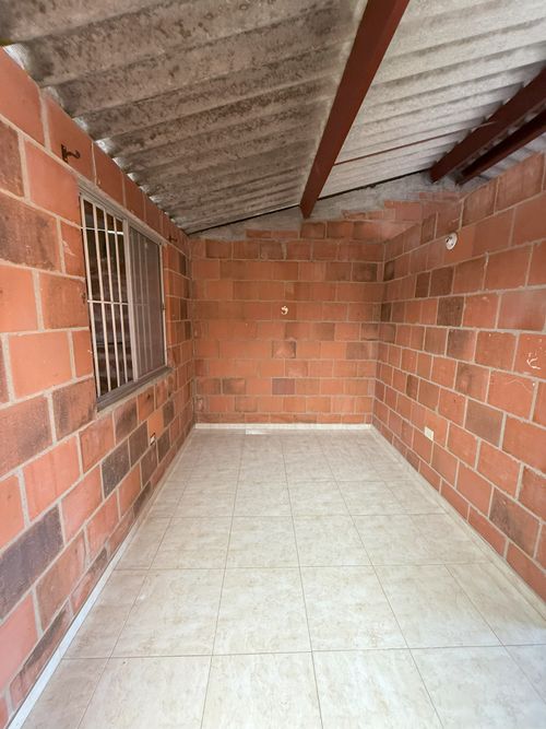 Casa de 2 alcobas en venta en Paso De La Bolsa, Jamundí, 70 m² · foto 3 de 16