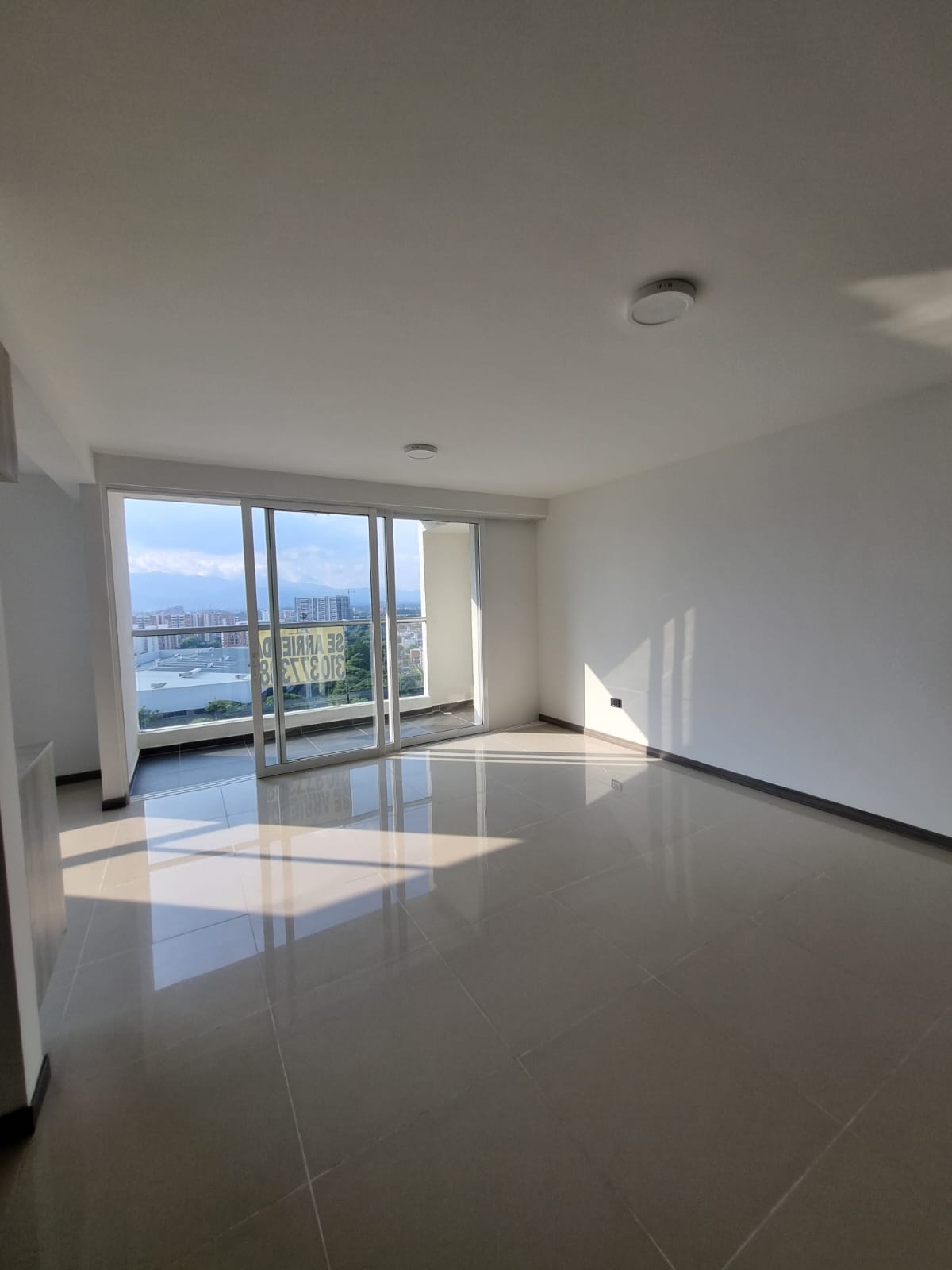 Apartamento en venta en Valle Del Lili, Cali · foto 5 de 18