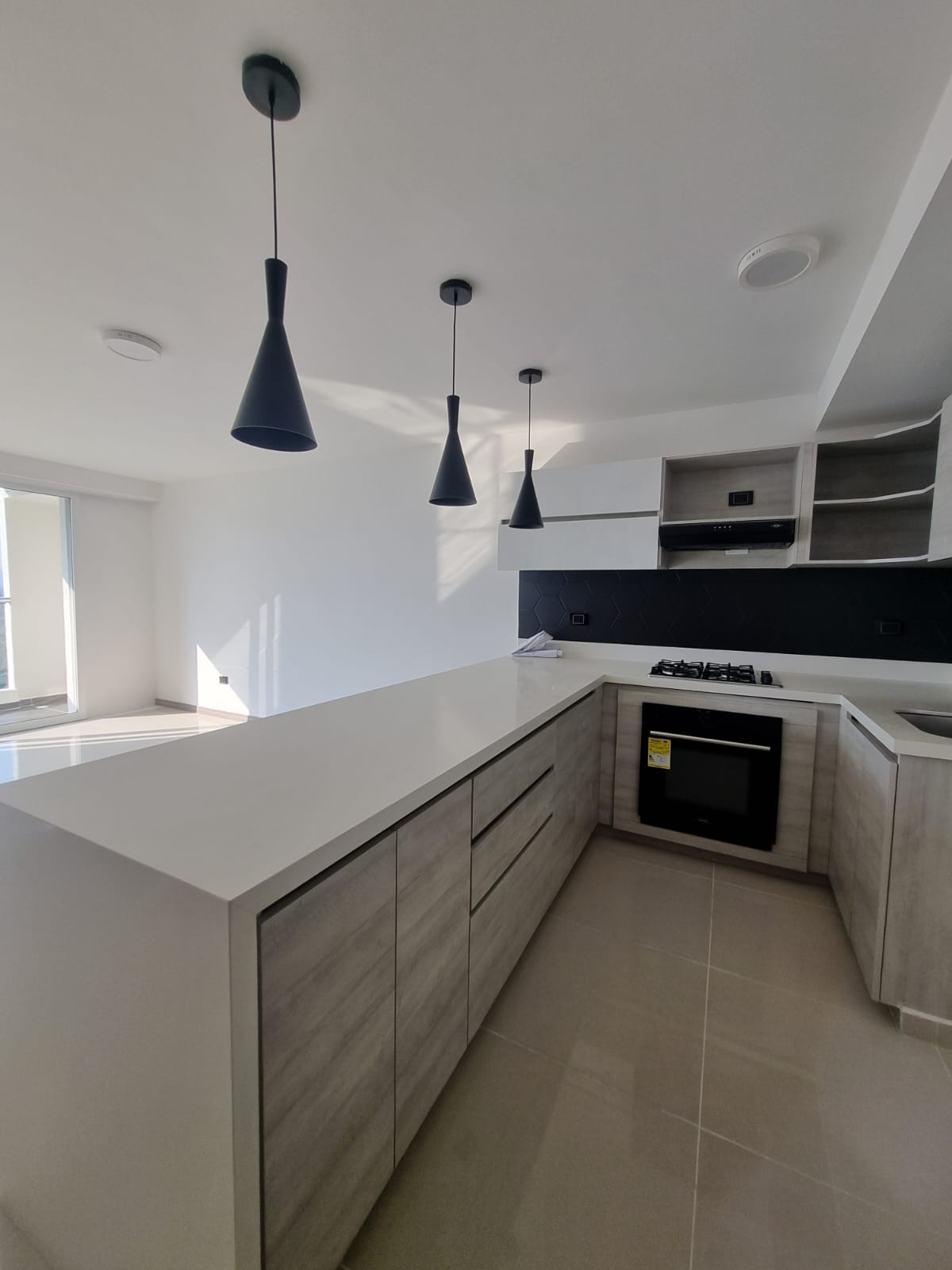 Apartamento en venta en Valle Del Lili, Cali · foto 6 de 18