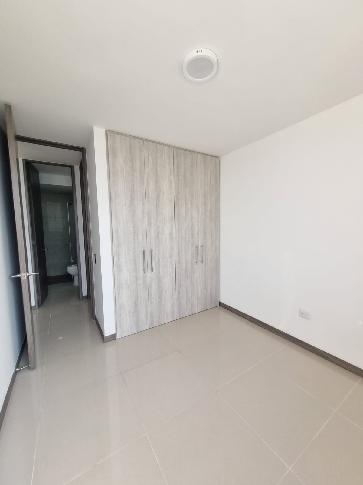 Apartamento en venta en Valle Del Lili, Cali · foto 15 de 18