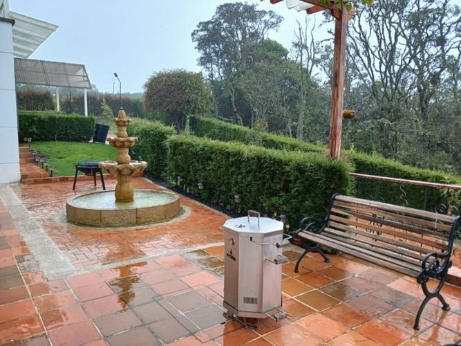 Casa de 4 alcobas en venta en Yerbabuena, Sopó, 350 m² · foto 8 de 22