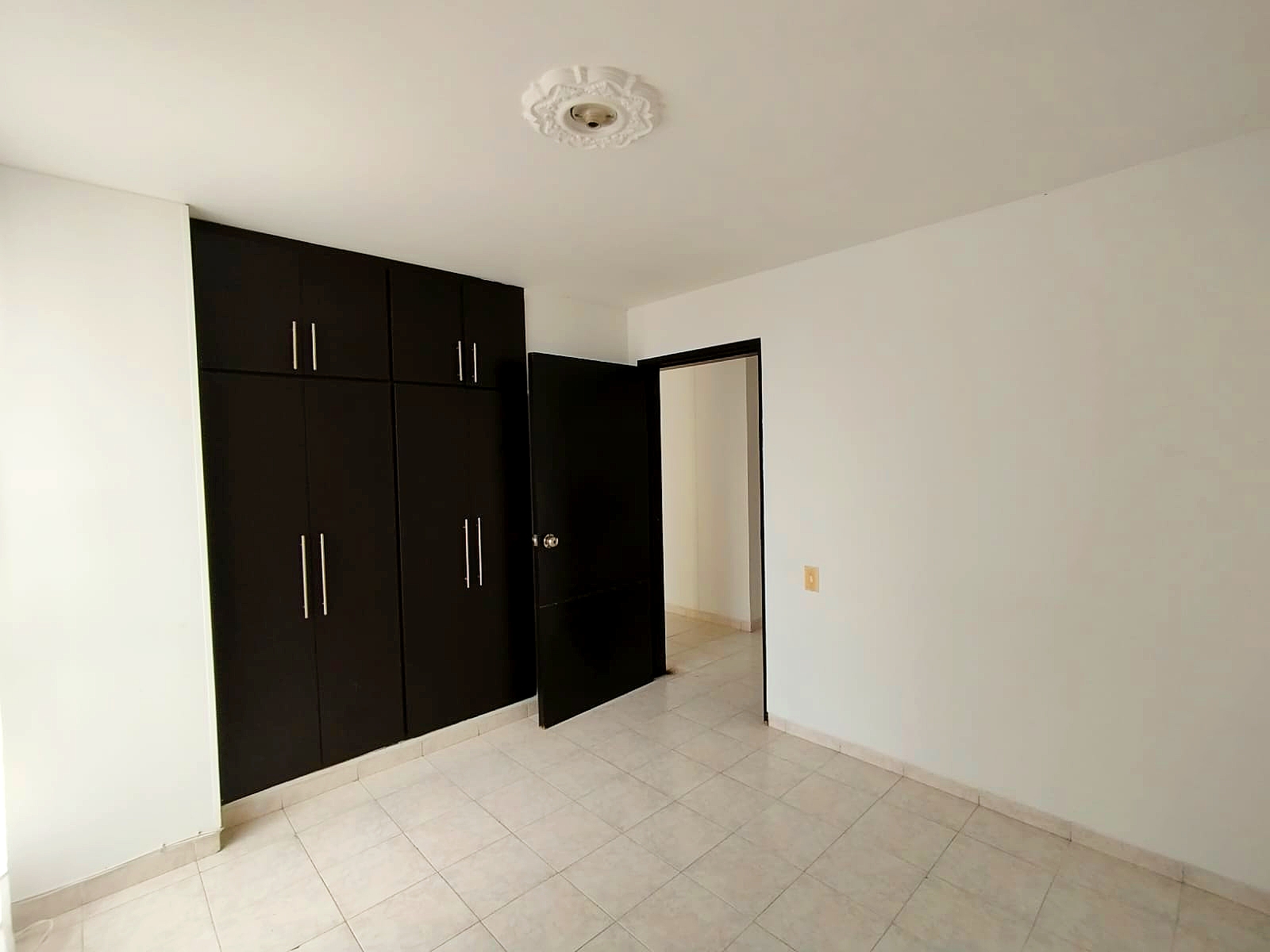 Apartamento en venta en Los Alamos, Pereira · foto 9 de 18
