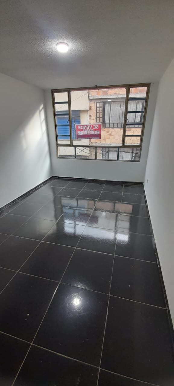 Casa en venta en Engativá, Bogotá · foto 9 de 14