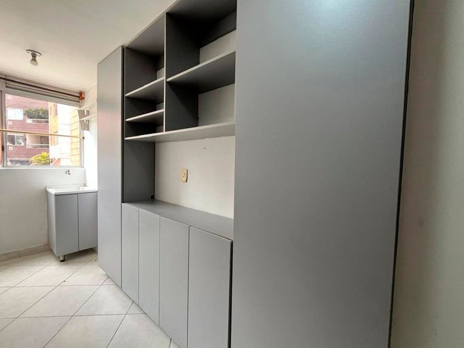 Apartamento de 2 alcobas en arriendo en El Poblado, Medellín, 95 m² · foto 8 de 13