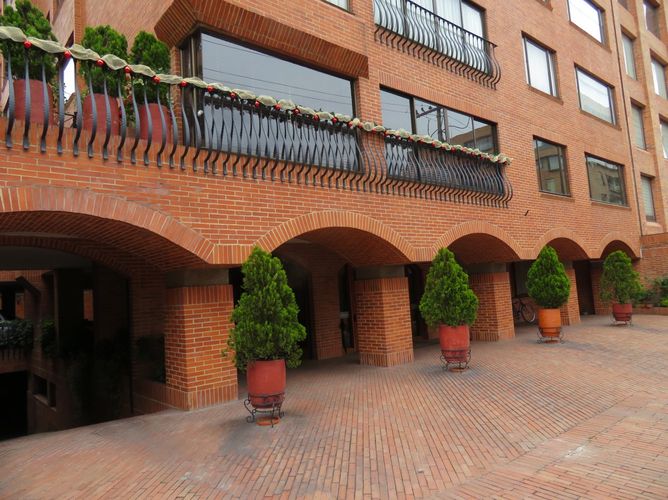 Apartamento en venta en Santa Barbara, Bogotá · foto 2 de 24