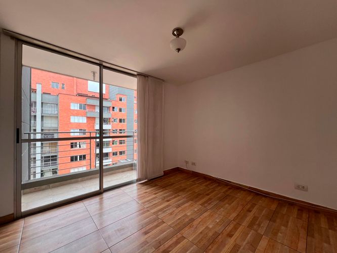 Apartamento de 3 alcobas en arriendo en Cumbres, Envigado, 73 m² · foto 9 de 15