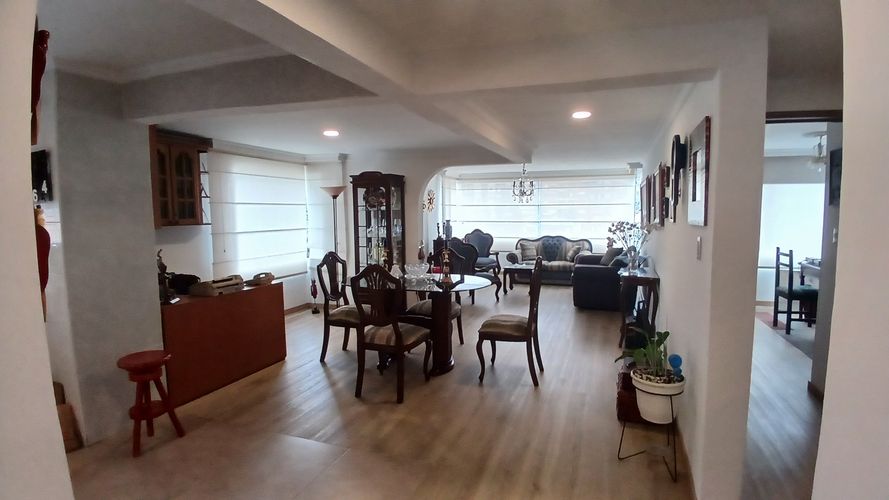 Apartamento en venta en Santa Paula, Bogotá · foto 4 de 24