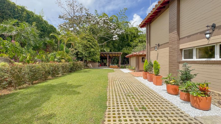 Casa de 3 alcobas en venta en Sajonia, Rionegro, 500 m² · foto 11 de 12