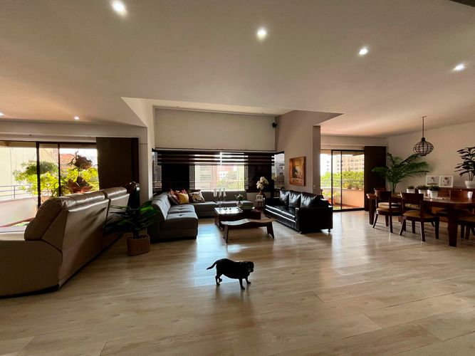 Apartamento de 4 alcobas en venta en El Poblado, Medellín, 305 m² · foto 6 de 20