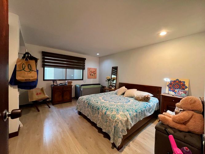 Apartamento de 4 alcobas en venta en El Poblado, Medellín, 305 m² · foto 16 de 20