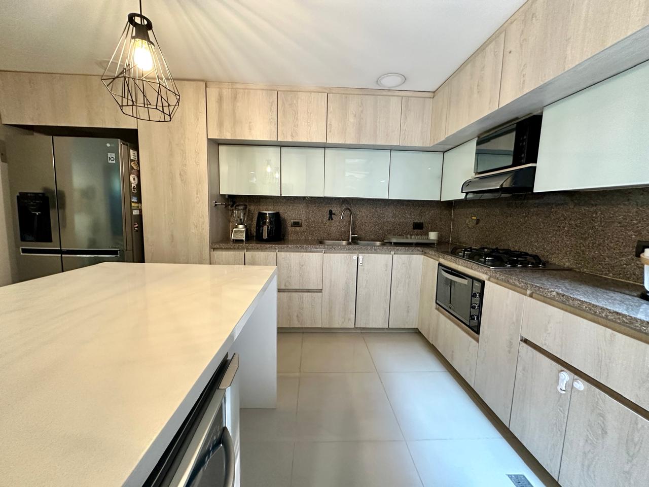 Apartamento en venta en Cumbres, Envigado · foto 2 de 17