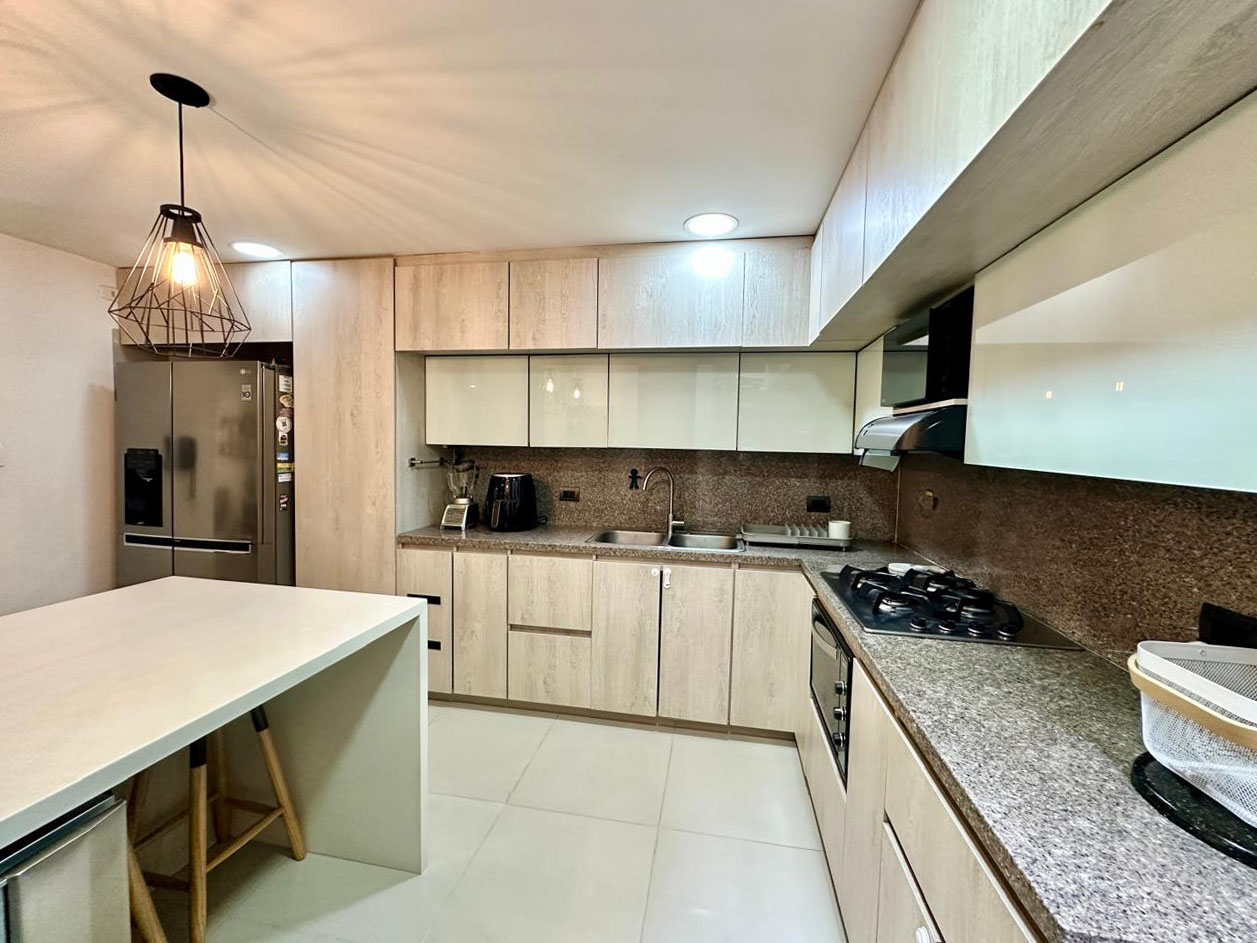 Apartamento en venta en Cumbres, Envigado · foto 3 de 17