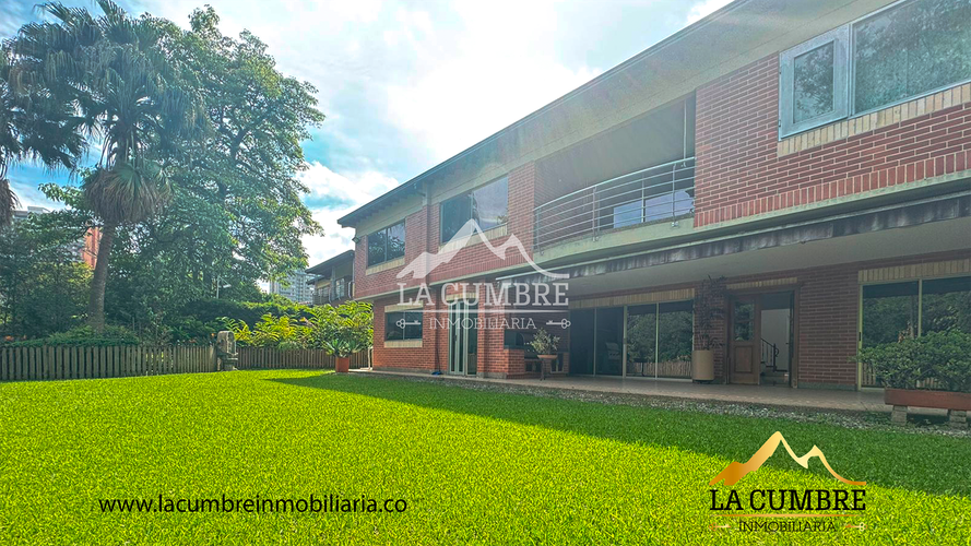 Casa de 4 alcobas en arriendo en El Campestre, Medellín, 420 m² · foto 2 de 20