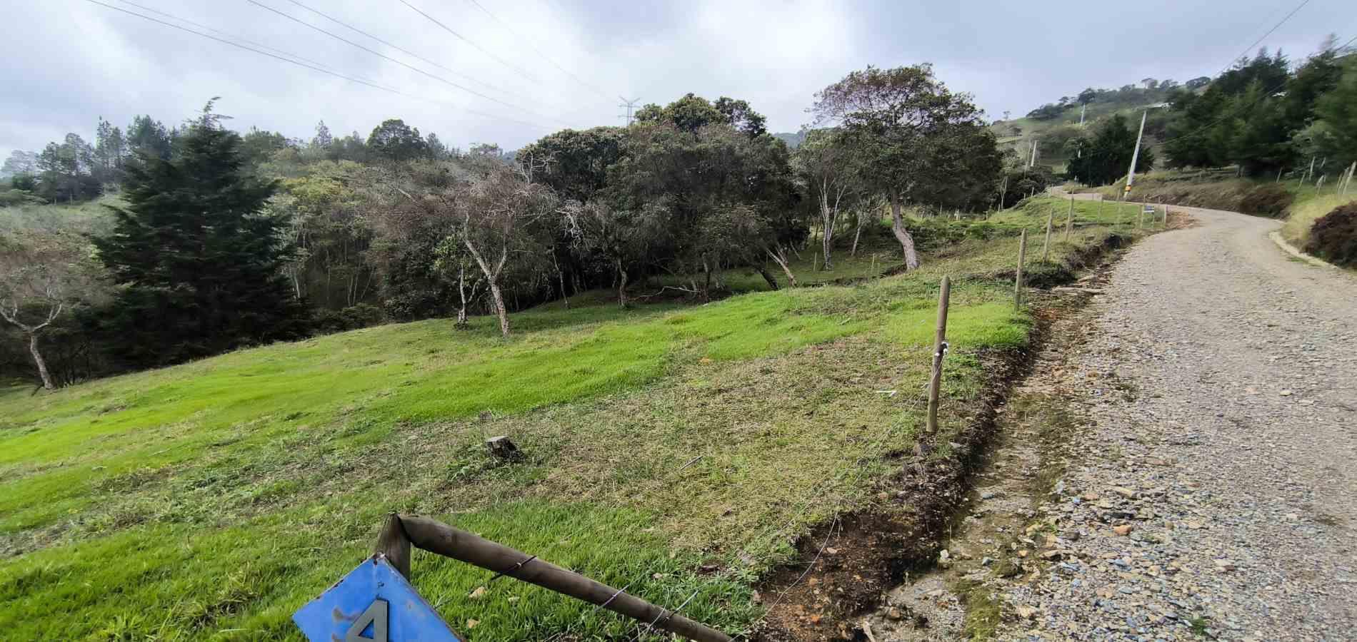 Bild 2 för fastigheten som annonseras i Medellín