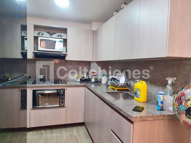 Casa de 3 alcobas en venta en Prado, Medellín, 128 m² · foto 4 de 16