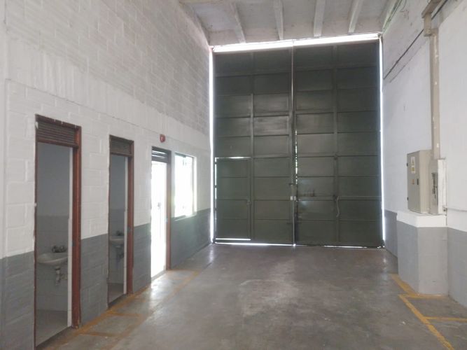 Bodega en venta en Parque De Caldas, La Estrella, 1160 m² · foto 15 de 19