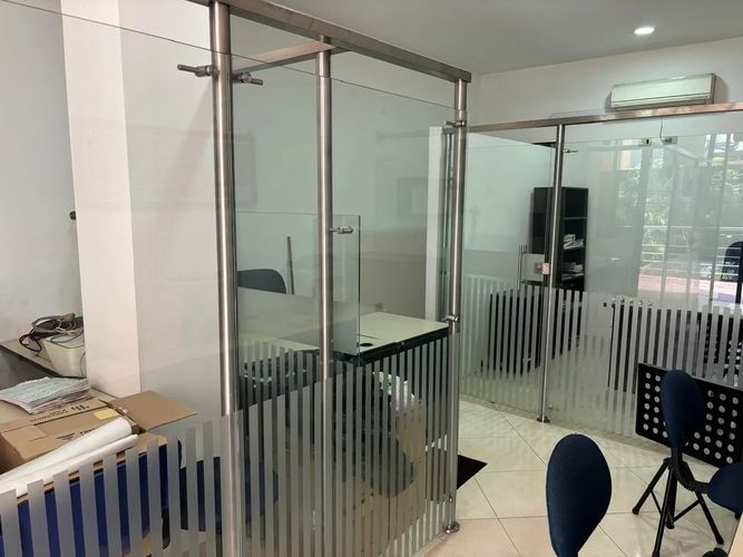 Local en venta en Restrepo Naranjo, Sabaneta, 36 m² · foto 2 de 6