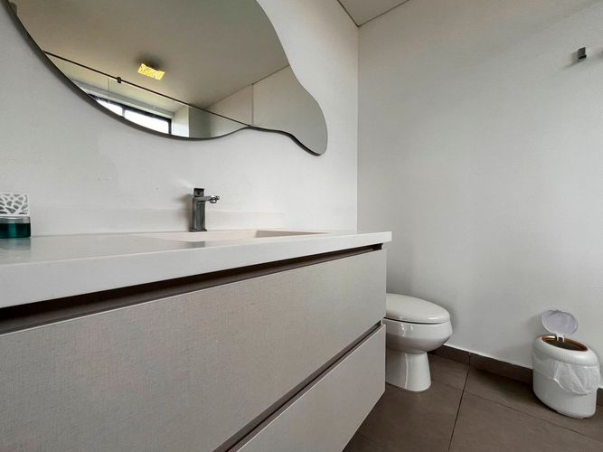 Casa de 3 alcobas en venta en Loma Del Chocho, Envigado, 370 m² · foto 17 de 20
